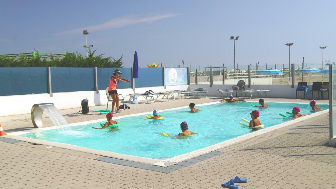 Villetta Maiori Lido delle Nazioni Exteriör bild