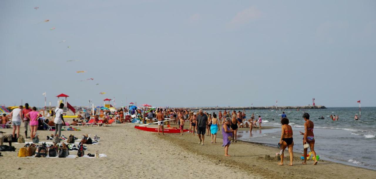 Villetta Maiori Lido delle Nazioni Exteriör bild