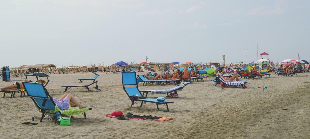 Villetta Maiori Lido delle Nazioni Exteriör bild